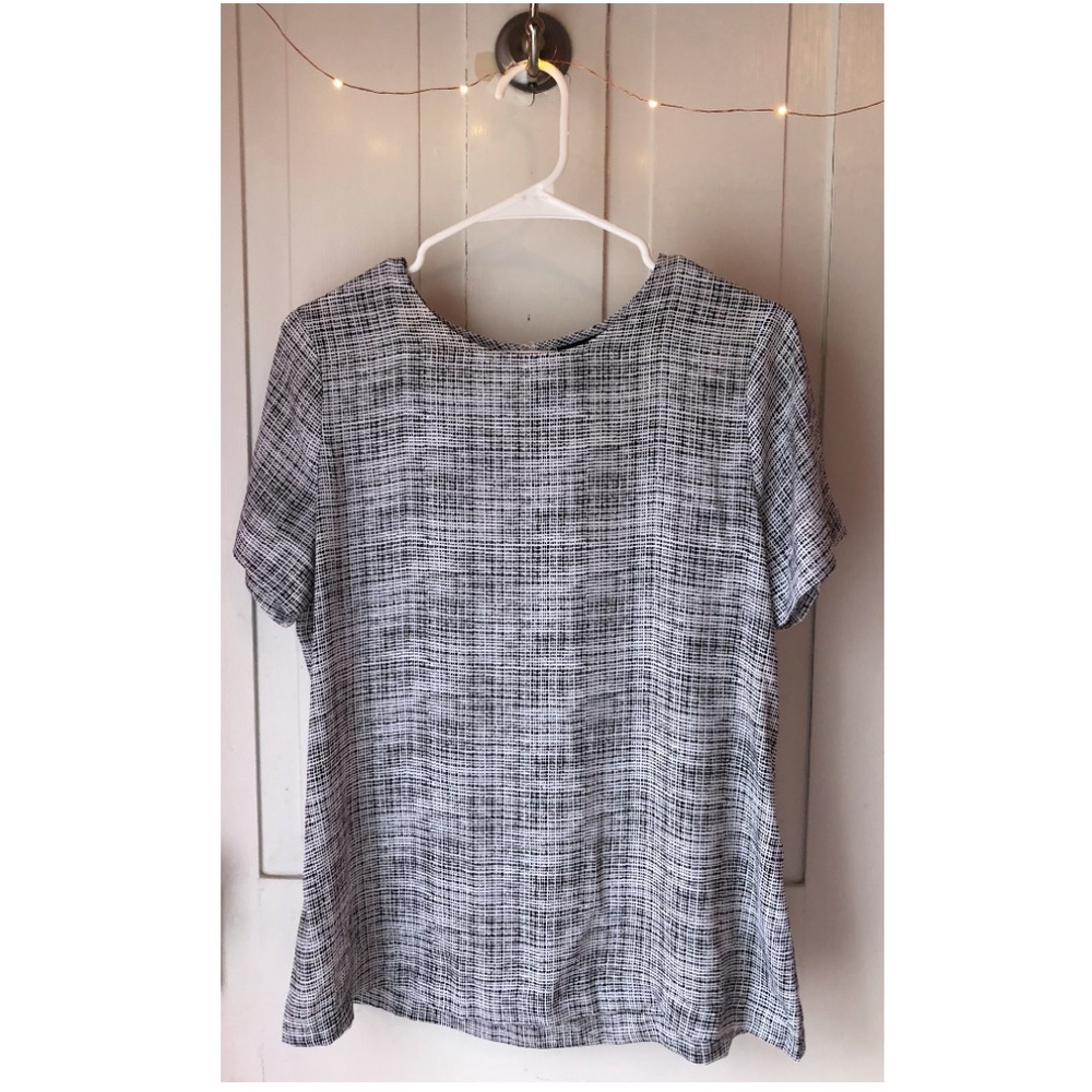 Black & White Business Casual Short-Sleeve Blouse